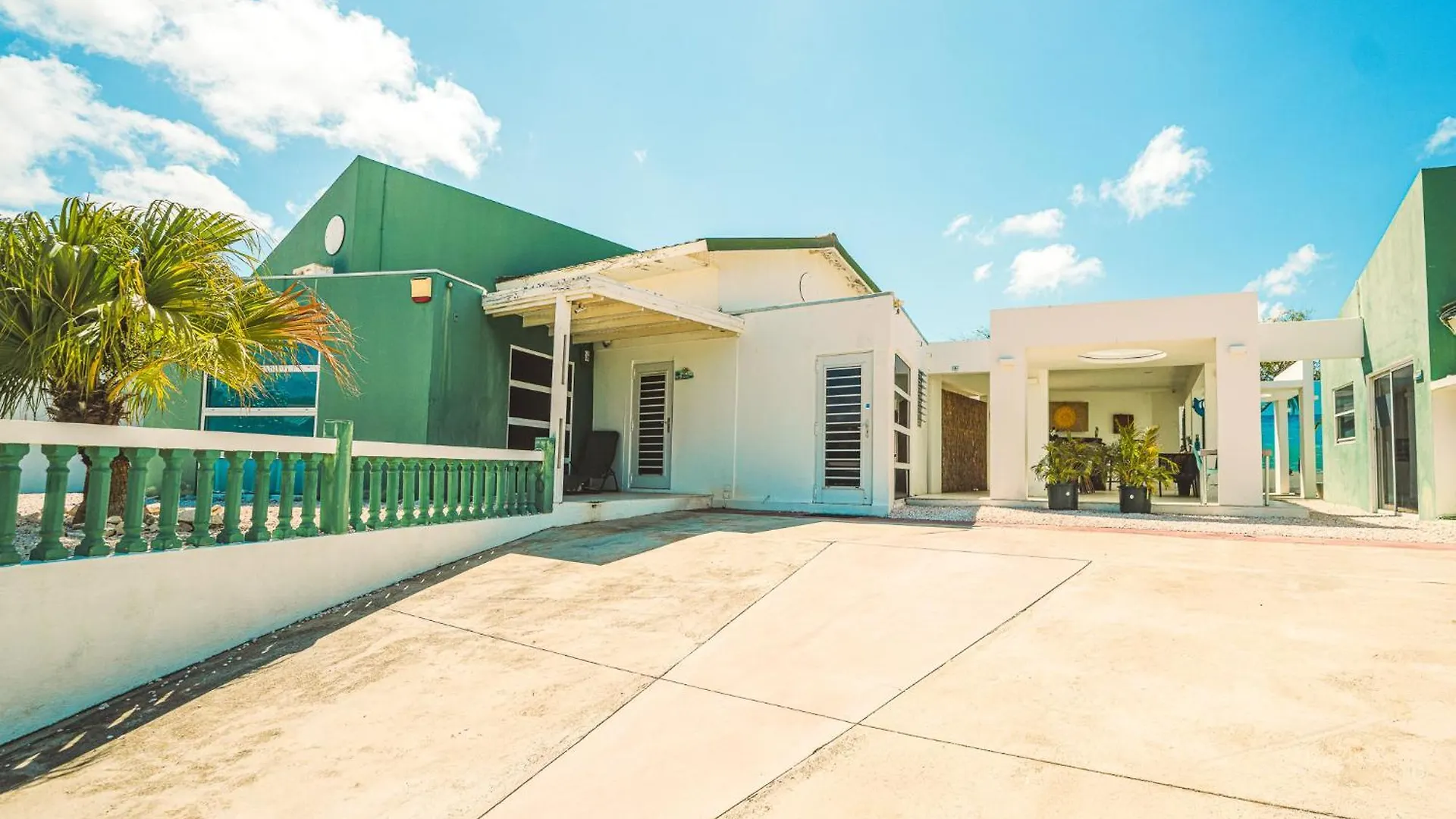 Kas Kanoa Curacao - Dolfein Apartment Willemstad Curacao